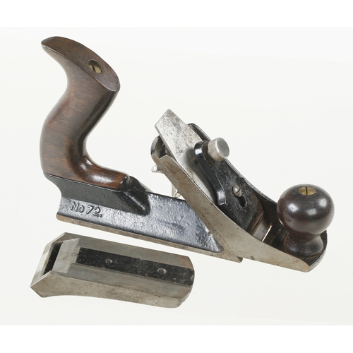 1231 - A little used STANLEY No 72 chamfer plane with bullnose attachment in orig box G++