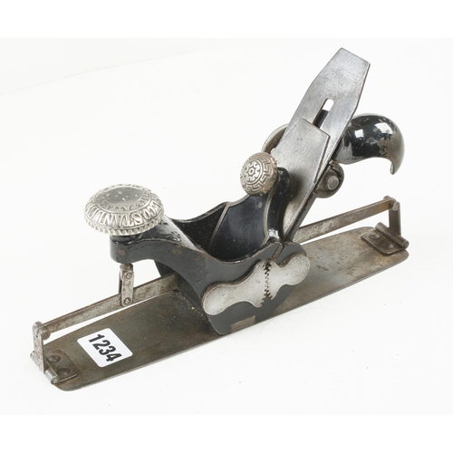 1234 - A STANLEY No 113 circular plane with side wheel adjuster and most orig Stanley iron G+