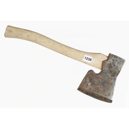 1239 - A probably unused R/H side axe by MARPLES with 6