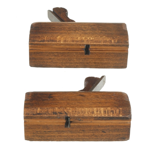 1383 - A small pair of fully boxed beech cock bead planes 4