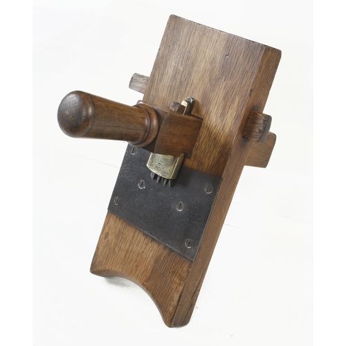 1388 - A French cooper's croze with brass stock and very well replaced oak timbers G++