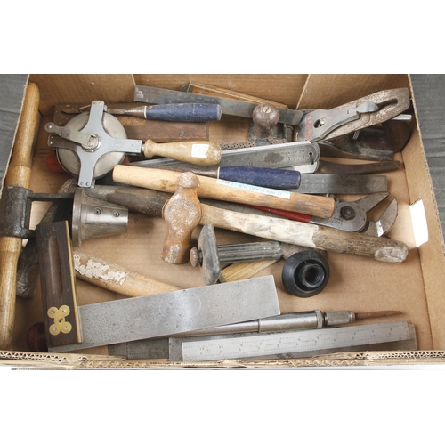 146 - A box of tools G