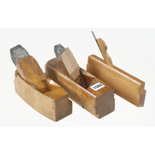 1582 - Two different skew mouth rebate planes and a shouldering plane all by MATHIESON G to F