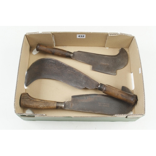 432 - A double edge billhook and two single edge G