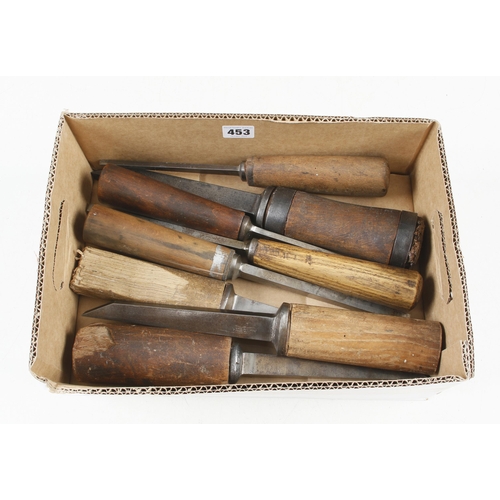 453 - Eight mortice chisels G