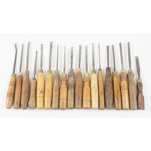 73 - 18 carving tools G