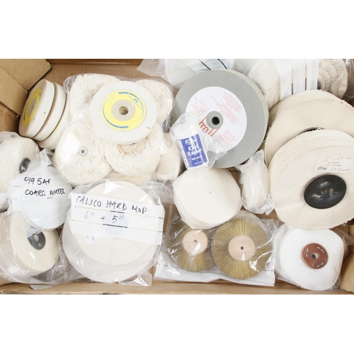 752 - Quantity of buffing and grinding wheels F