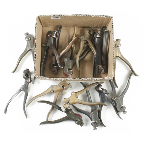 930 - 16 plier type saw sets G