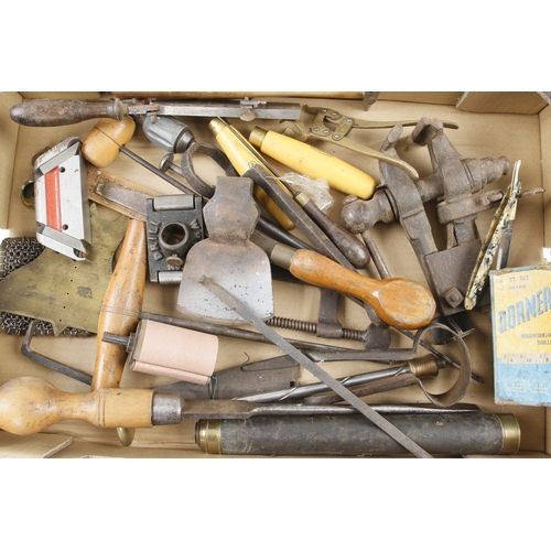 36 - A box of tools G