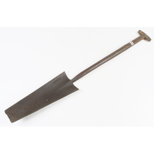 1003 - A flared diking spade by GOLDRIDGE G