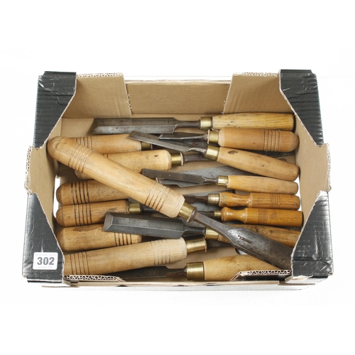 302 - 15 heavy duty chisels and gouges G+