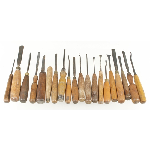 411 - 30 carving tools etc G