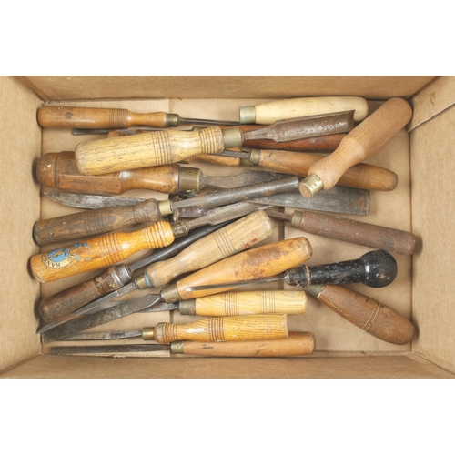 48 - Five turning tools and 15 chisels and gouges G