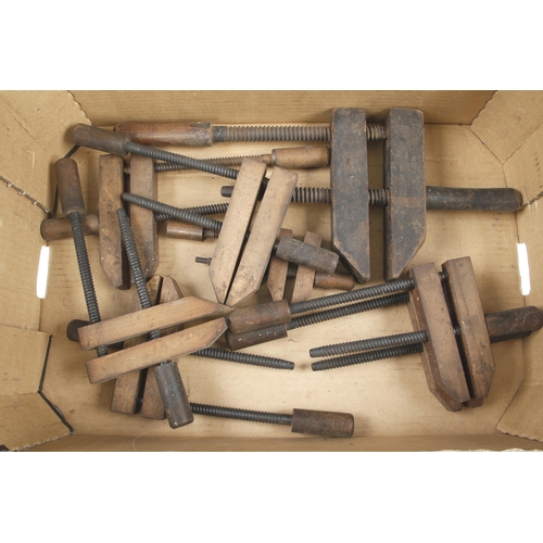 584 - 11 wood screw clamps G