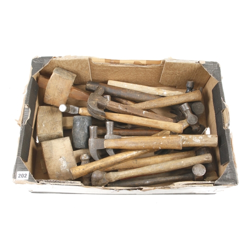 202 - 20 hammers and mallets G