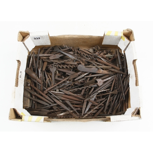 Lot 332       