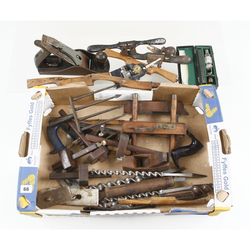 66 - A box of tools G