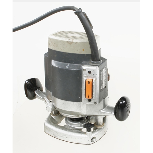 An ELU router 240v Pat tested