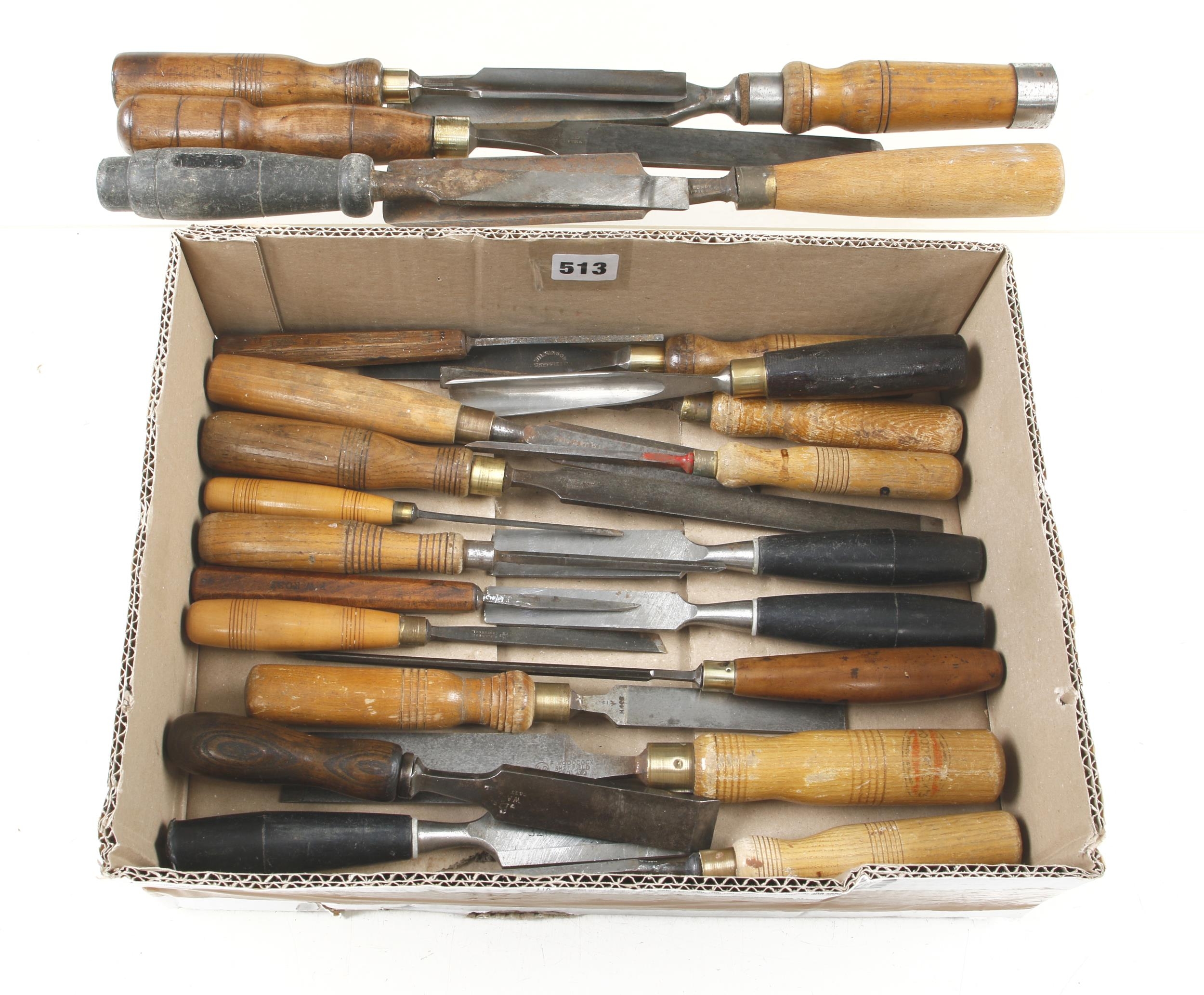 24 chisels and gouges G+