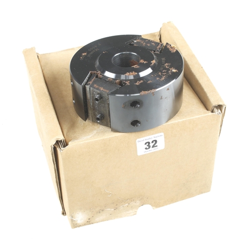 32 - A cutter head spindle tool by WHITEHILL G+