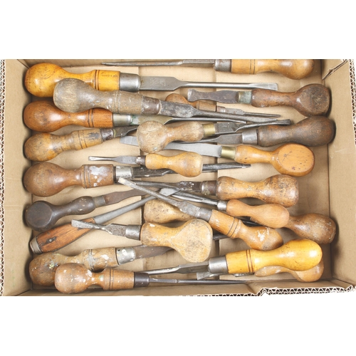 39 - 30 turnscrews G+