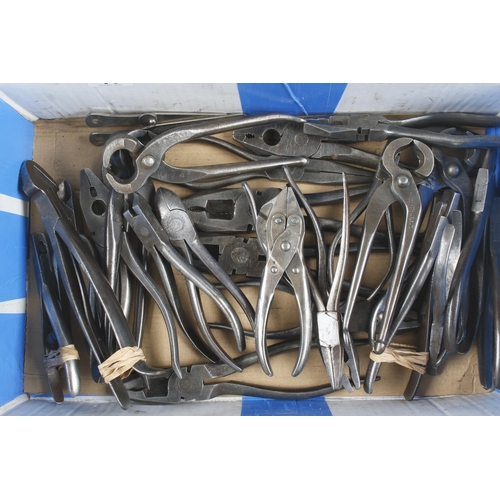 41 - 37 various pliers, pincers etc G+