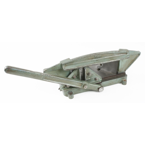 60 - A picture framer's small mitre cutting m/c G+