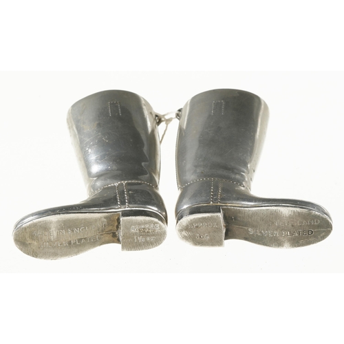 43 - A pair of 3 1/2