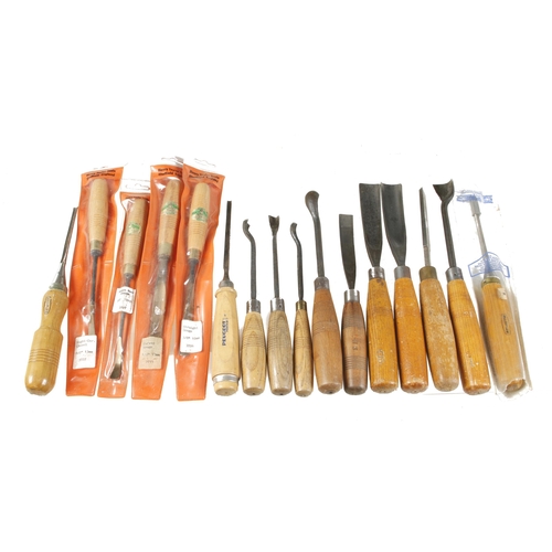 103 - 16 carving tools G+