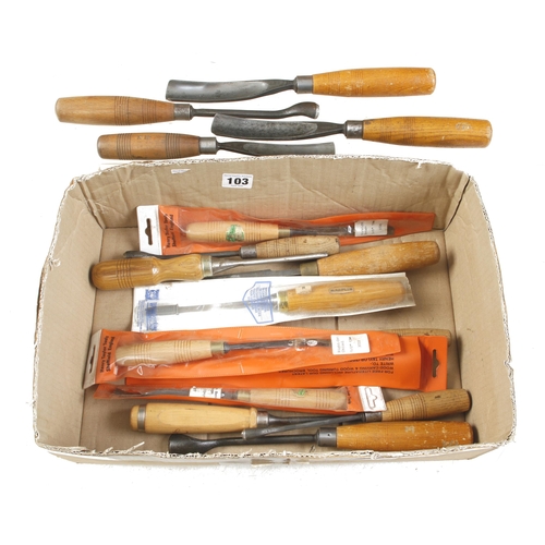 103 - 16 carving tools G+