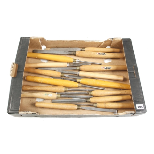 104 - 15 turning tools G+