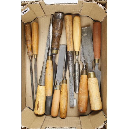 23 large chisels and gouges G+