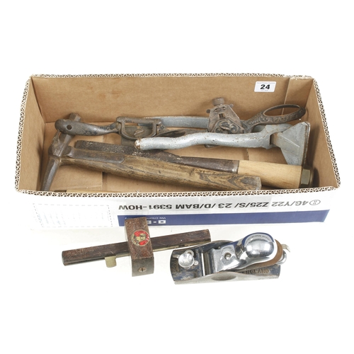 24 - A RECORD No 0230 block plane and other tools G+