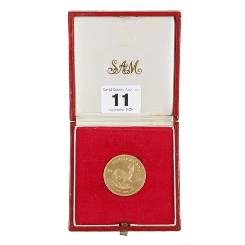 11 - A 1977 gold Krugerrand 33.93 grams total weight in orig case