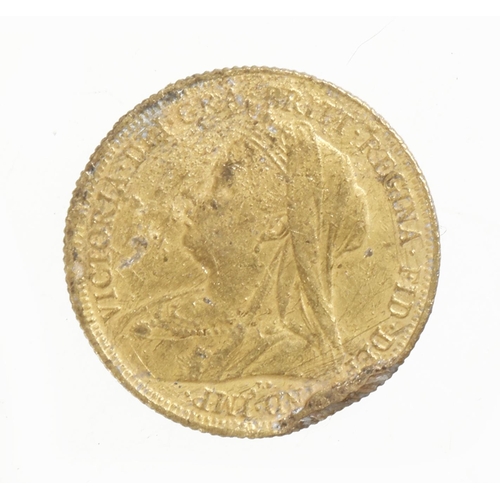17 - A 1904 gold sovereign 8 grams total weight, damaged as shown