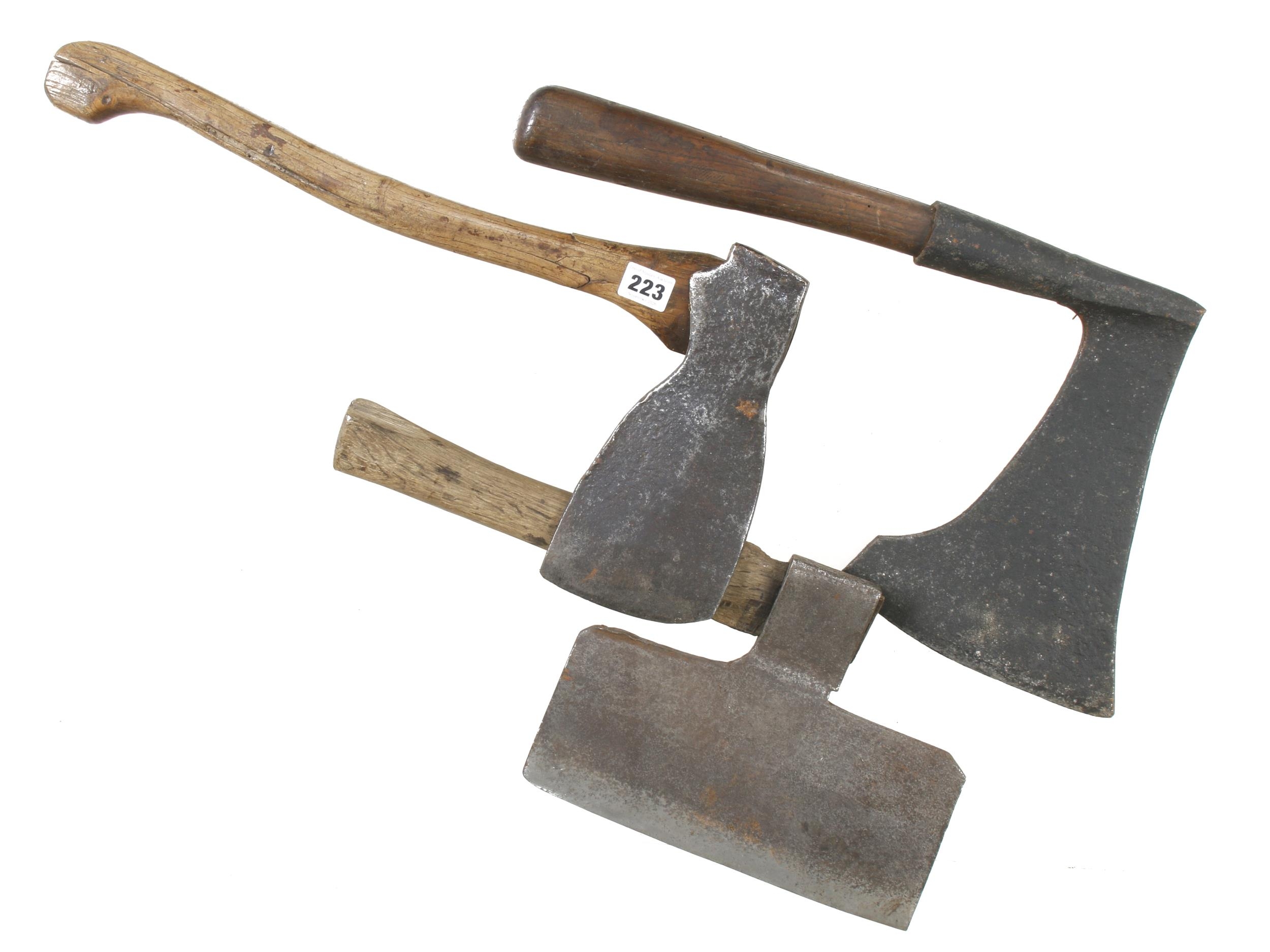 Two R/H side axes and a felling axe G