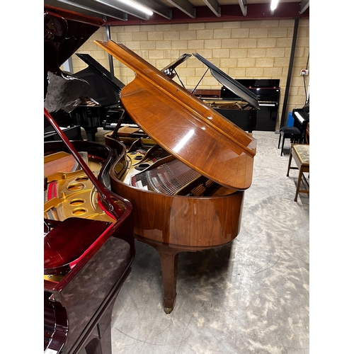 82 - Young Chang (c1980)A 6ft Model G185 grand piano in a mahogany case on square tapered legs.