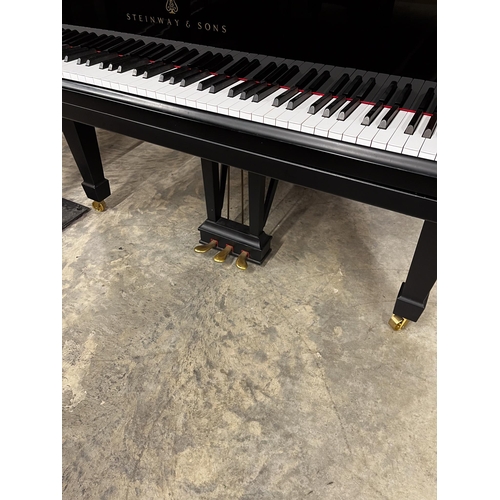 90 - Steinway (c1988)A 5ft 7in Model M grand piano in a bright ebonised case on square tapered legs. AMEN... 