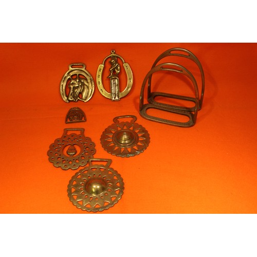 384 - Horse Brasses & Stirrups