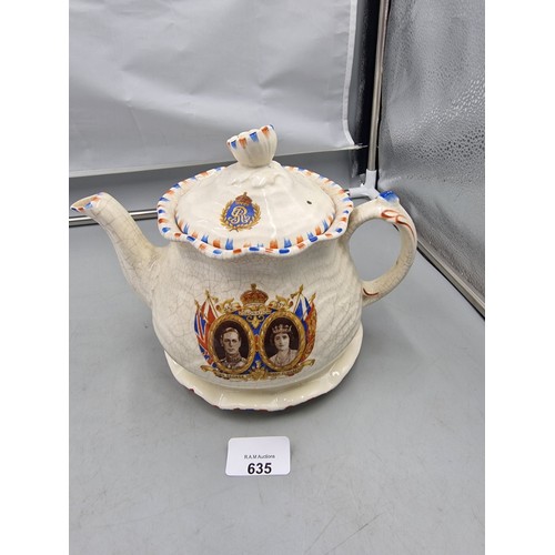 635 - Coronet Ware Parrott and Company Queen Elizabeth and King George VI Coronation Teapot.