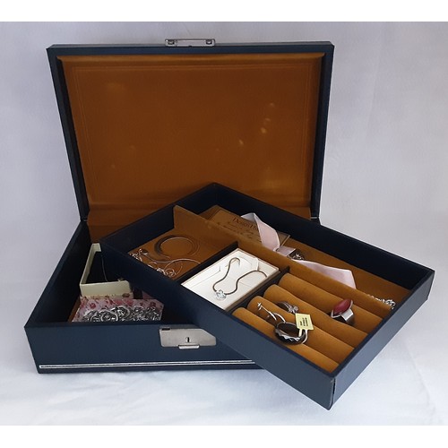 714 - Leather Locking Jewellery Box With Contents and Keys.