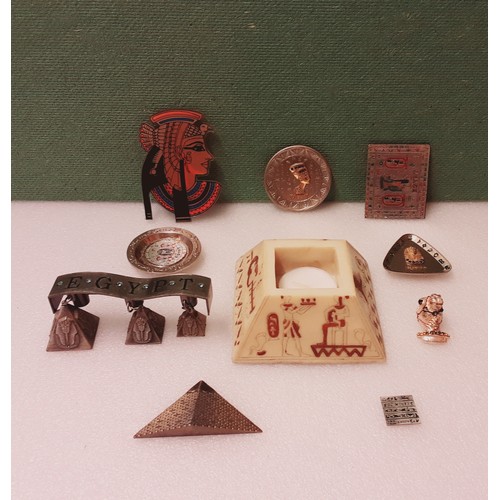 728 - Arrangement Of Egyptian Magnets and Tea Light.