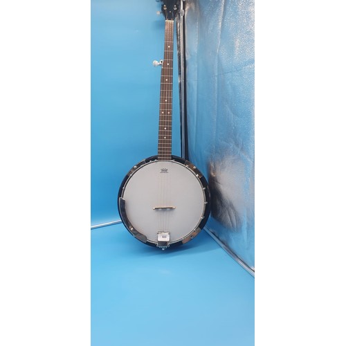 533 - New In The Case 5 String Banjo By Fender With Remo Skin.