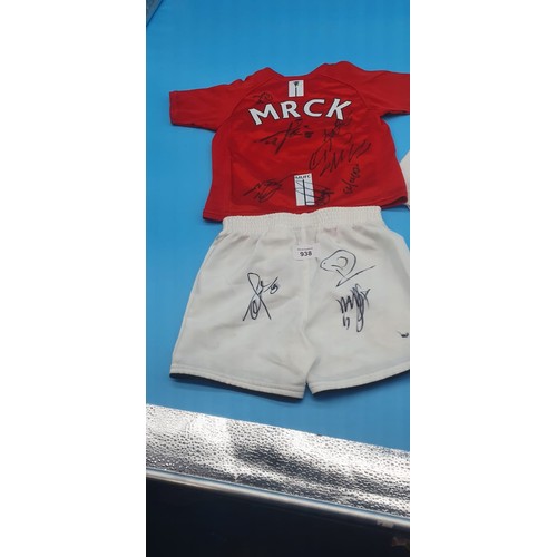 938 - MUFC Shorts and Top Signed and MUFC Shorts Unsigned.