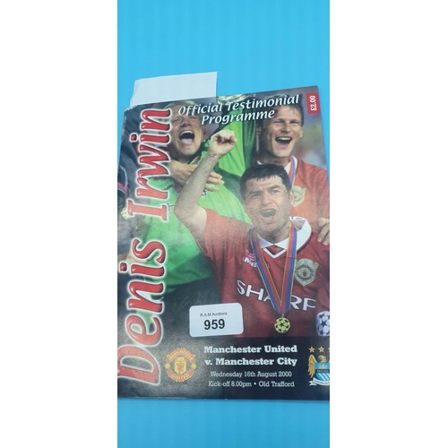 959 - 4 x Signed Various UTD Reviews