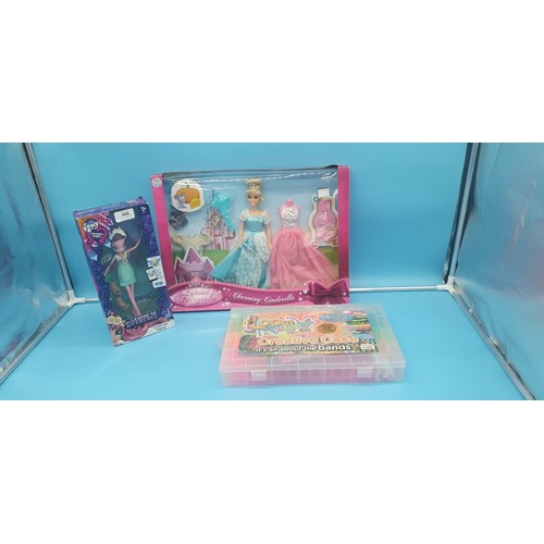 988 - Charming Cinderella, Creative Case 2000 Loom Bands and Legend Of Evergreen Doll