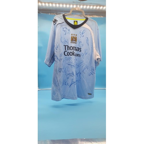 1099 - MCFC Football Shirt XXL 25 Signatures