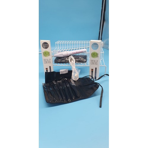 179 - 2 Packs Of Make Up Brushes and A Nail File