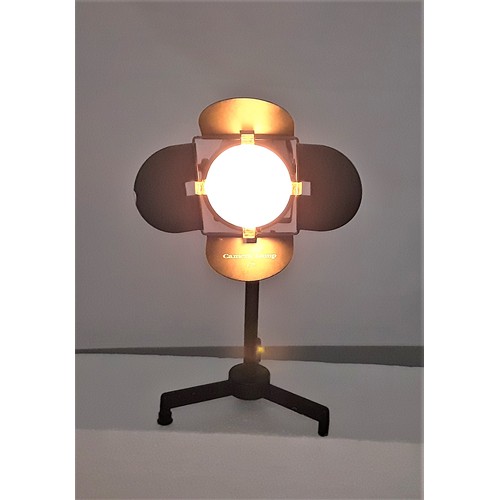 68 - Vintage Desk - Movie type Lamp W/O