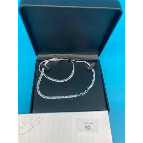 93 - Necklace and Bracelet Set New In The Box